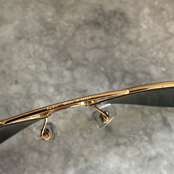 Ray-Ban Aviators - Picture 4 of 4